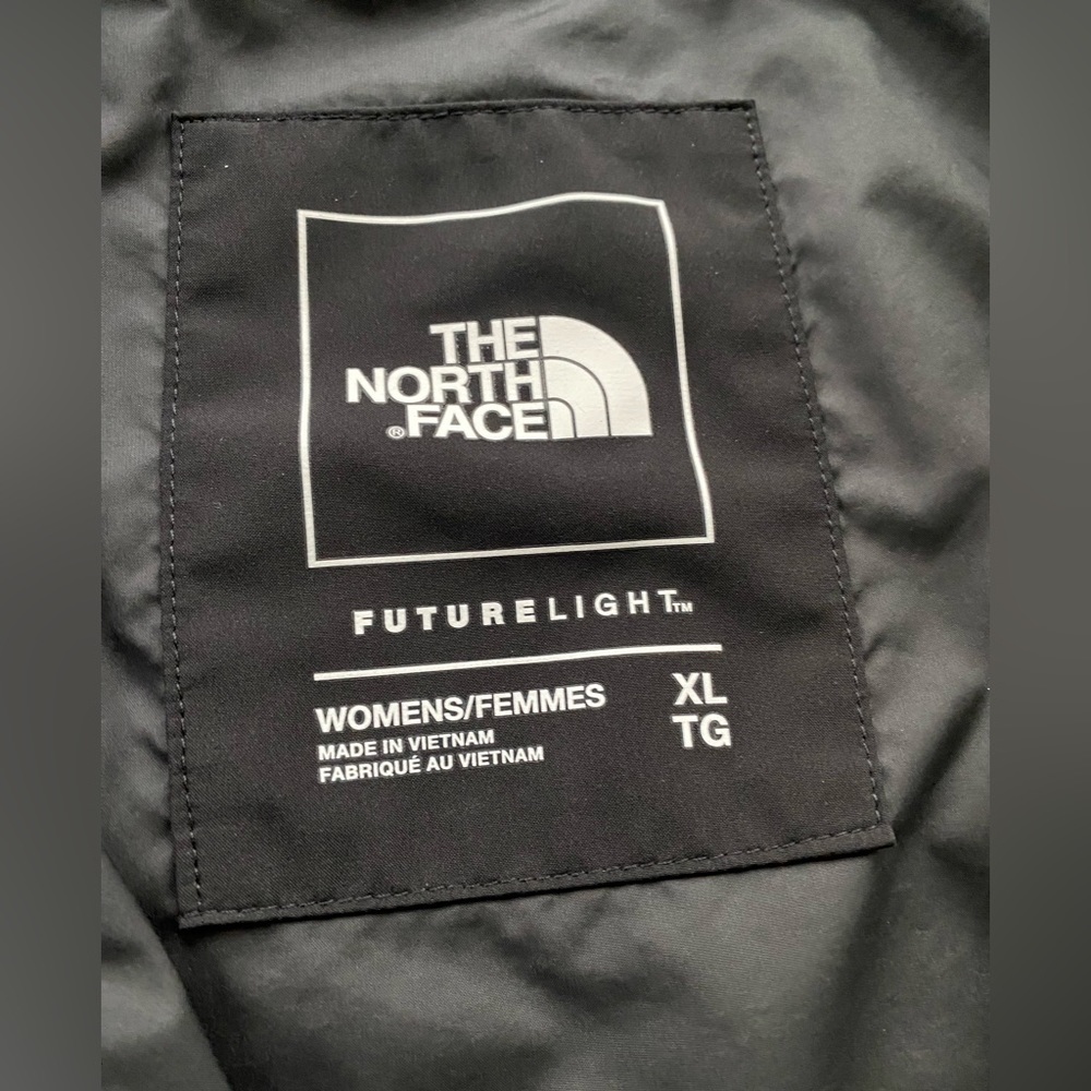 North Face Rain Jacket W’s XL -Longer length - Picture 2 of 3
